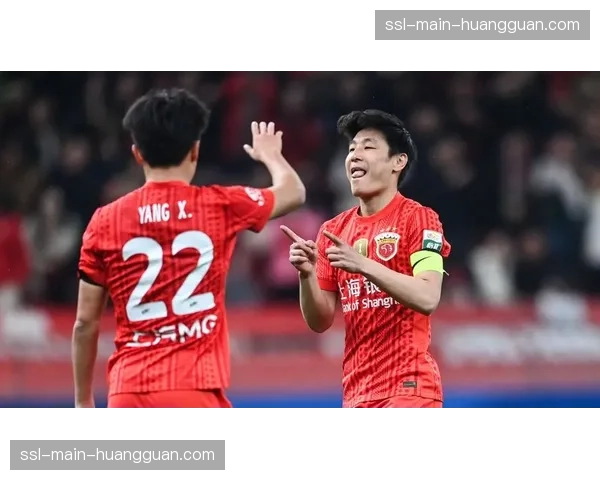 武磊单刀破门,上海海港3-1战胜武汉三镇止住连败颓势