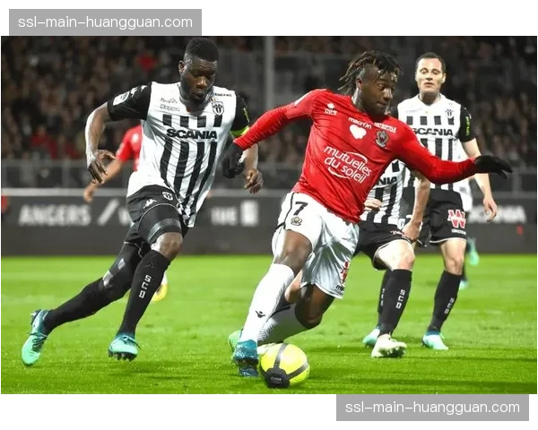 速报：斯特拉斯堡2-1力克里尔，结束联赛五轮不胜