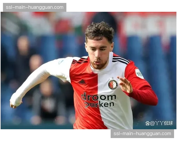 多家媒体透露,AC米兰已就引进费耶诺德前锋希门尼斯展开初步接触